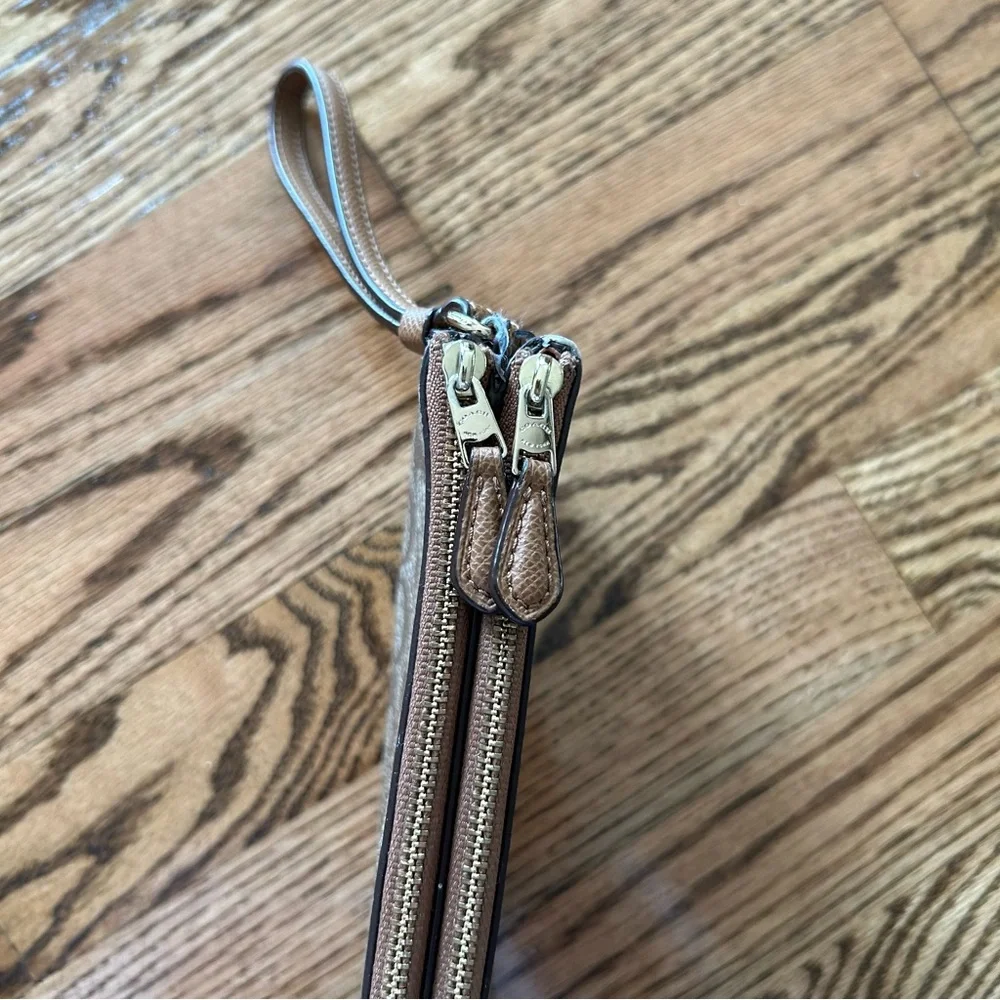 Coach double zip pouch wallet wristlet - Picture 5 of 16